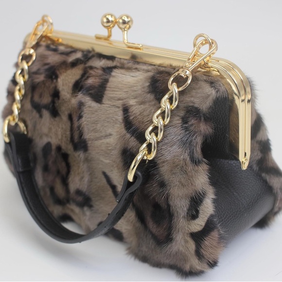 Leopard Print Genuine Mink Fur KISS-lock Handbag with Gold Chain - Picture 4 of 8